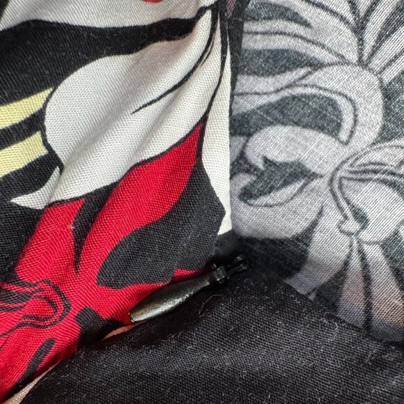 Two Palms‎ Womens Hawaiian Floral Dress Medium Rayon Black Hawaii Vintage Tulip - Picture 6 of 8